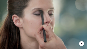 Dr. Hauschka Tutorial: Natuurlijk glamoureus Dr. Hauschka Tutorial: Natuurlijk glamoureus