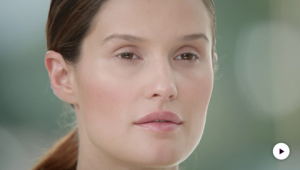 Dr. Hauschka Tutorial: Gedefinieerde wenkbrauwen Dr. Hauschka Tutorial: Gedefinieerde wenkbrauwen