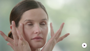 Dr. Hauschka Tutorial: Stralende teint Dr. Hauschka Tutorial: Stralende teint