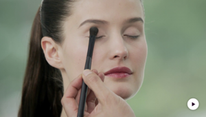 Dr. Hauschka Tutorial: Elegante eyeliner Dr. Hauschka Tutorial: Elegante eyeliner